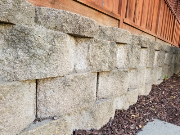 Outdoor Walls & Retaining Wall Construction in Carson